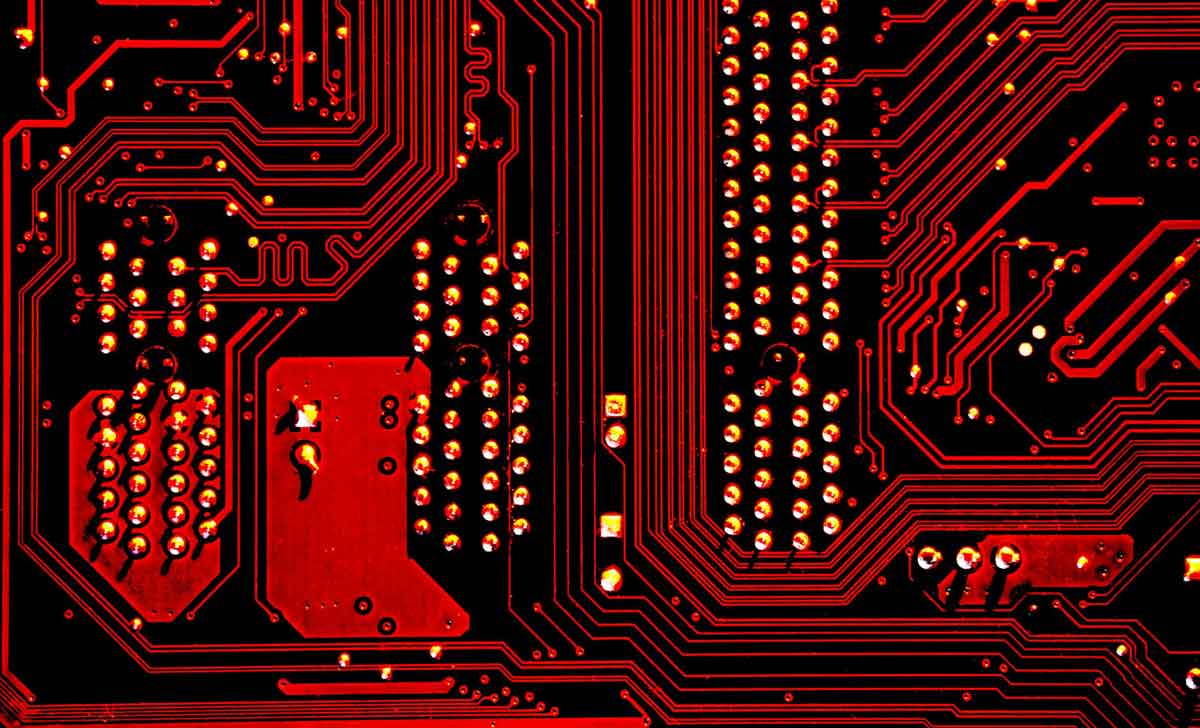 Подслушва ли вашият iPhone за да ви показват точните реклами?