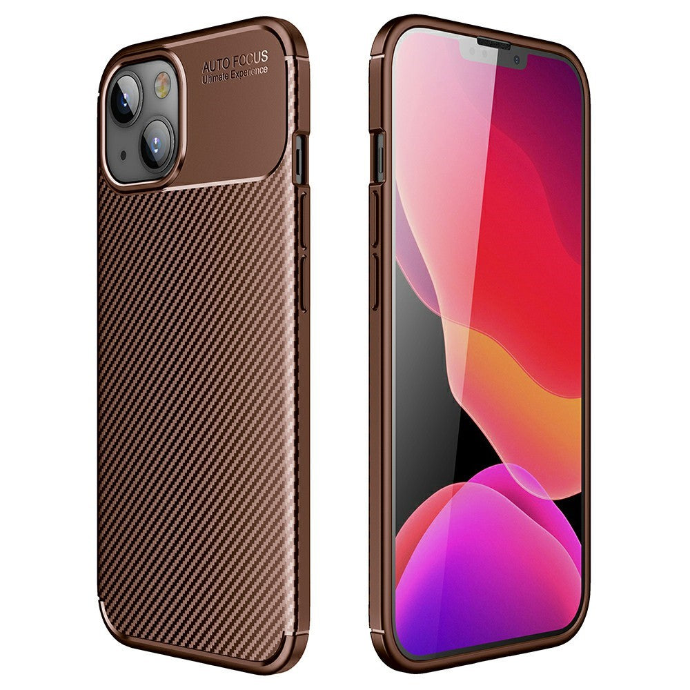Силиконов, кафяв калъф - карбонов десен, тънък за iPhone 13