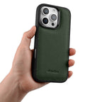 Силиконов, зелен кейс - гръб от естествена кожа за iPhone 16 Pro