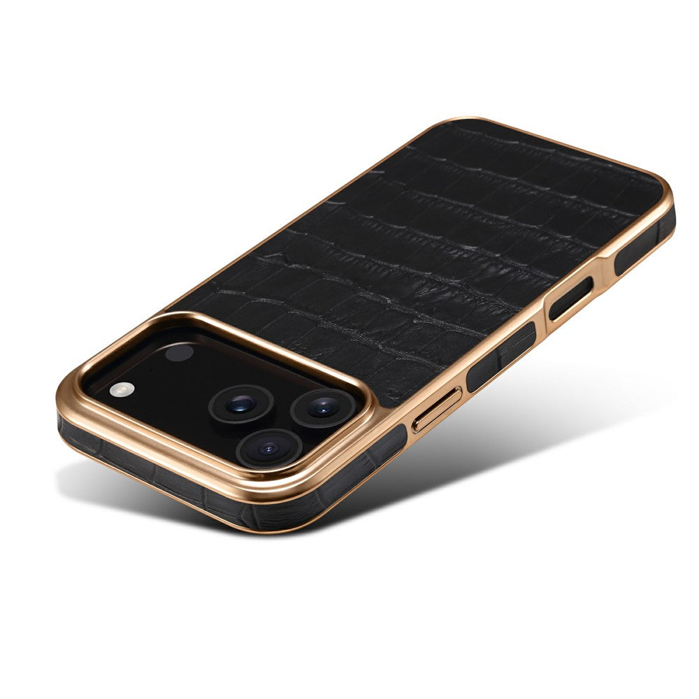 Силиконов, черен кейс за iPhone 17 Pro Max - гръб от естествена кожа, поддържа MagSafe