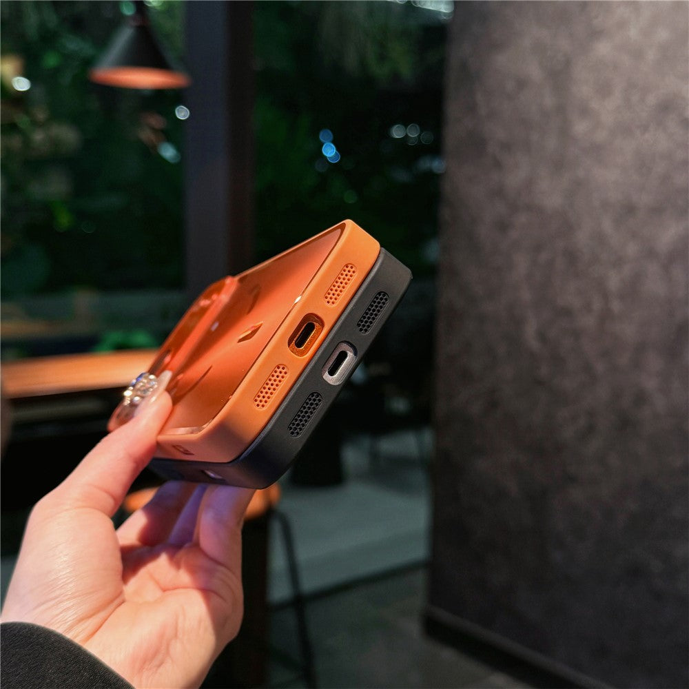 Кейс за iPhone 17 Pro, с протектор за камерите, MagSafe съвместим - оранжев