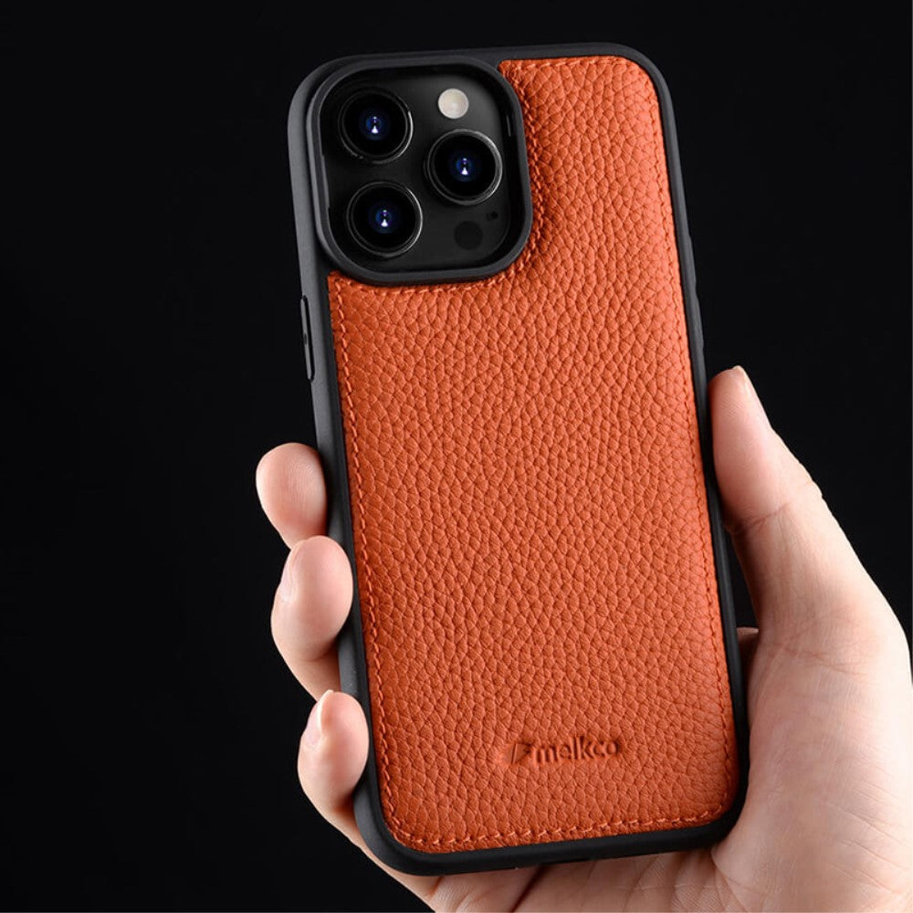 Силиконов, черен кейс - гръб от естествена кожа за iPhone 15 Pro Max
