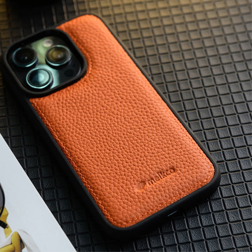 Силиконов, черен кейс - гръб от естествена кожа за iPhone 15 Pro Max