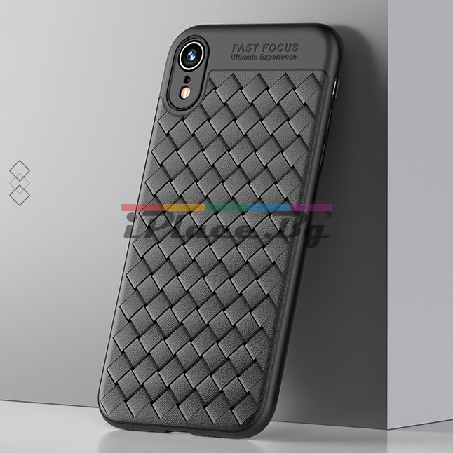 Силиконов, черен калъф, с десен – кожа за iPhone XR
